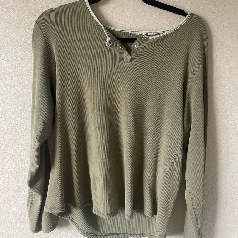 Green Vintage Long Sleeve